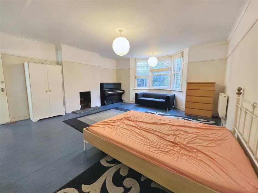 79, Cromwell Road, St Andrews, Bristol, BS6 5HA