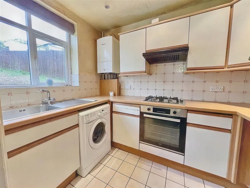 Queens Road, Knowle, Bristol, BS4 2LU