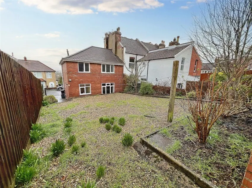 Queens Road, Knowle, Bristol, BS4 2LU