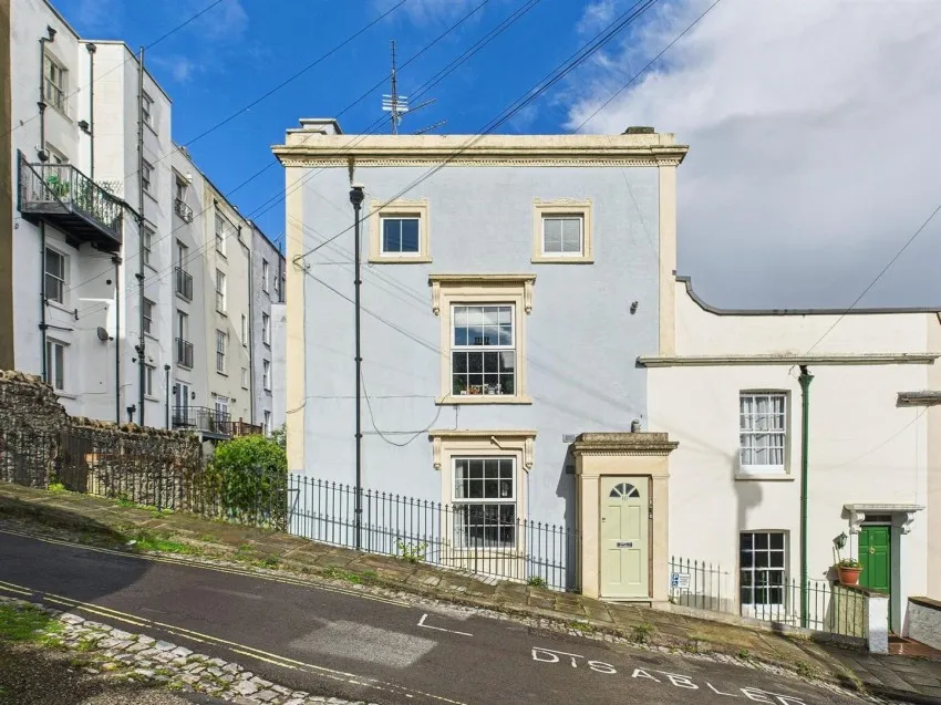 10, Sutherland Place, Clifton, Bristol, BS8 2TZ
