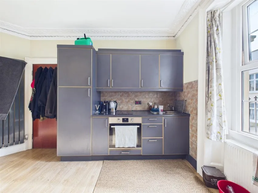 10, Sutherland Place, Clifton, Bristol, BS8 2TZ