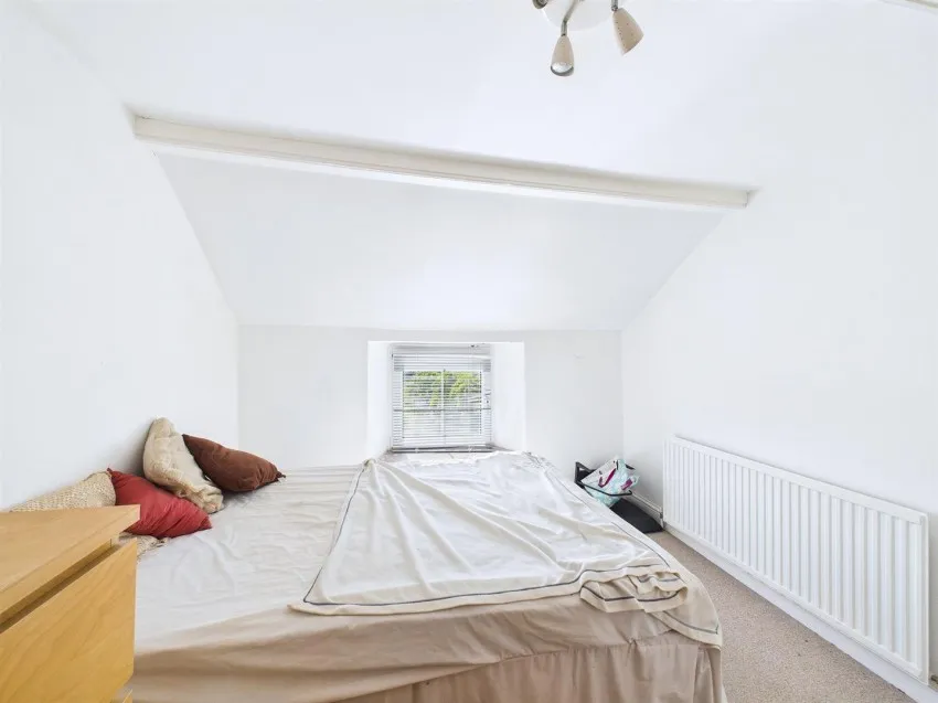 10, Sutherland Place, Clifton, Bristol, BS8 2TZ