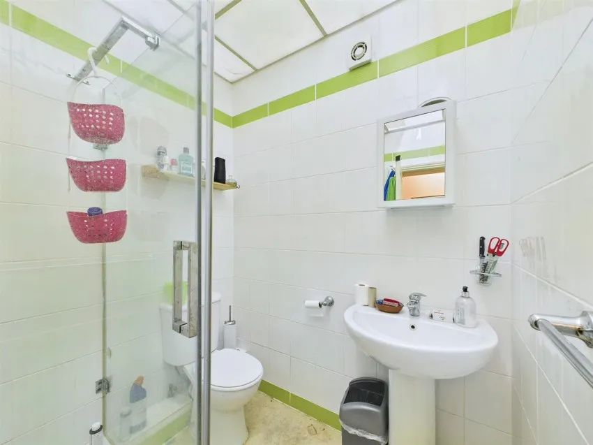 10, Sutherland Place, Clifton, Bristol, BS8 2TZ