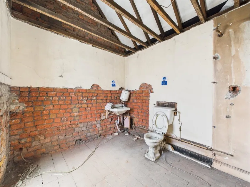 103, St. Marks Road, Easton, Bristol, BS5 6HY