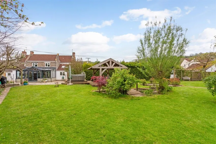 Crofton Cottage, Bath Road, Bitton, Bristol, BS30 6LW