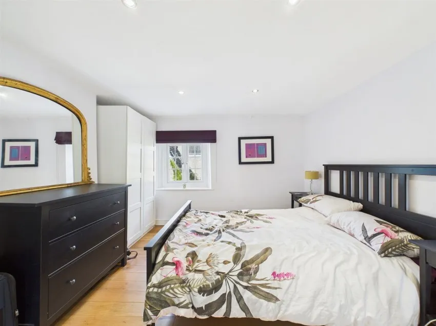 Crofton Cottage, Bath Road, Bitton, Bristol, BS30 6LW