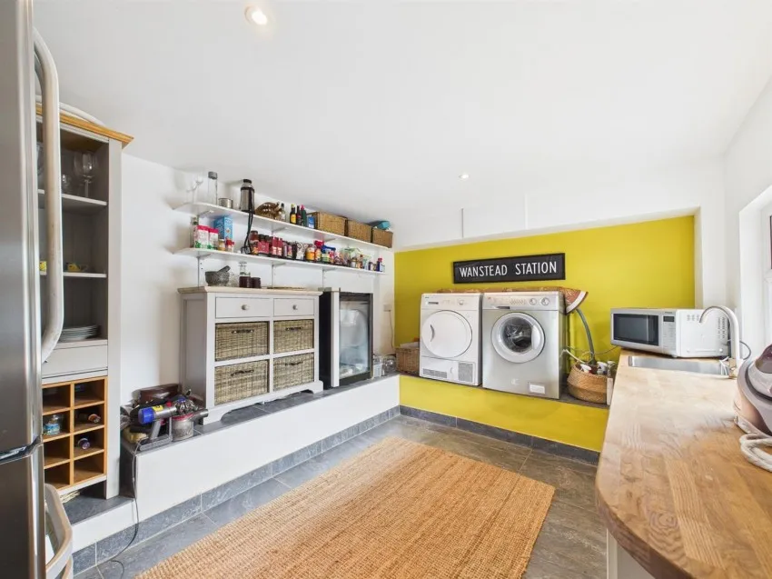 Crofton Cottage, Bath Road, Bitton, Bristol, BS30 6LW
