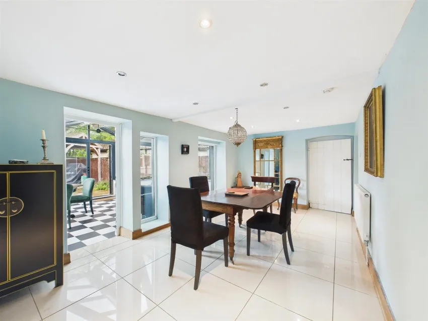 Crofton Cottage, Bath Road, Bitton, Bristol, BS30 6LW