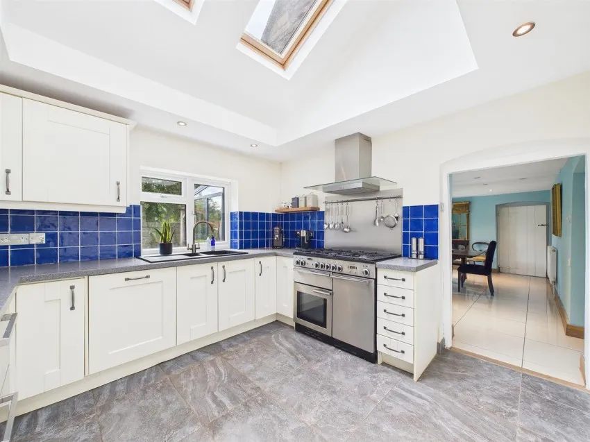 Crofton Cottage, Bath Road, Bitton, Bristol, BS30 6LW