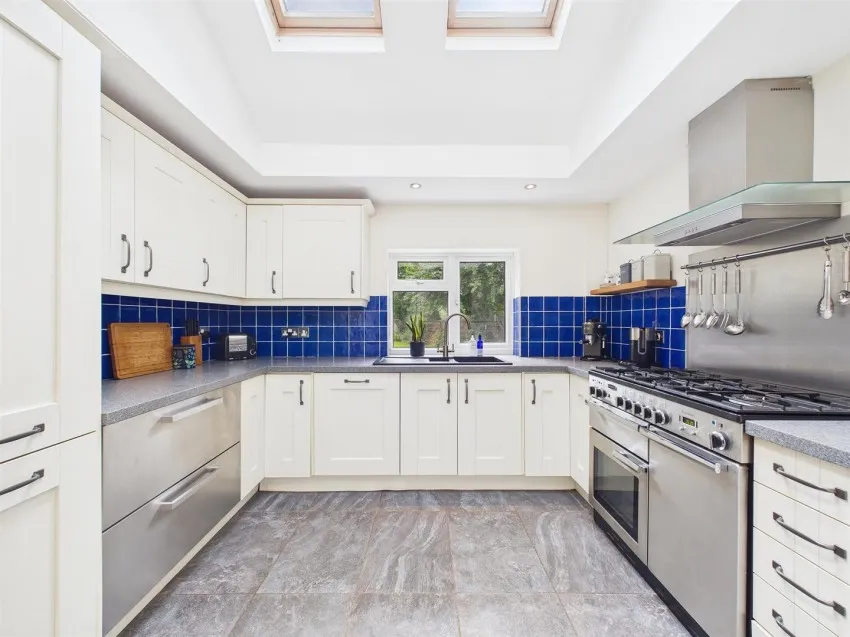 Crofton Cottage, Bath Road, Bitton, Bristol, BS30 6LW