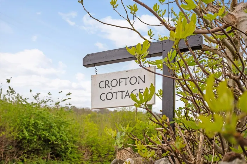 Crofton Cottage, Bath Road, Bitton, Bristol, BS30 6LW