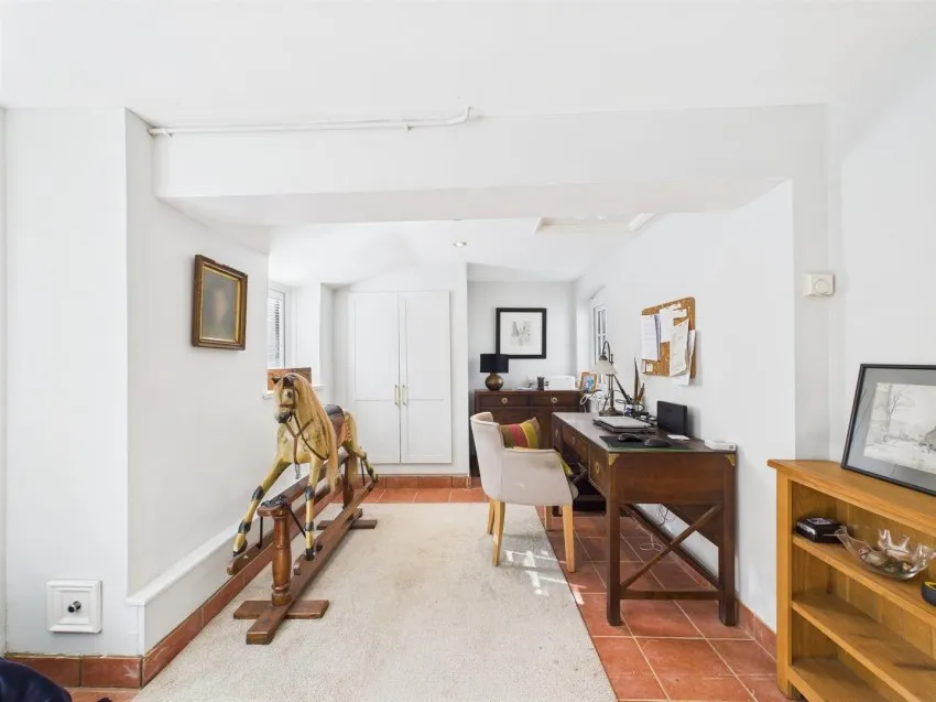Crofton Cottage, Bath Road, Bitton, Bristol, BS30 6LW