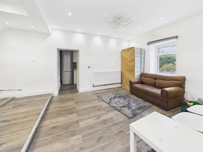 52, Station Road, Yate, Bristol, BS37 4PW