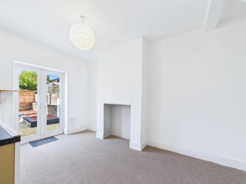 29, Mogg Street, St Werburghs, Bristol, BS2 9UB
