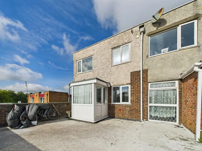 10 & 11, Abbotswood, Yate, BS37 4NG