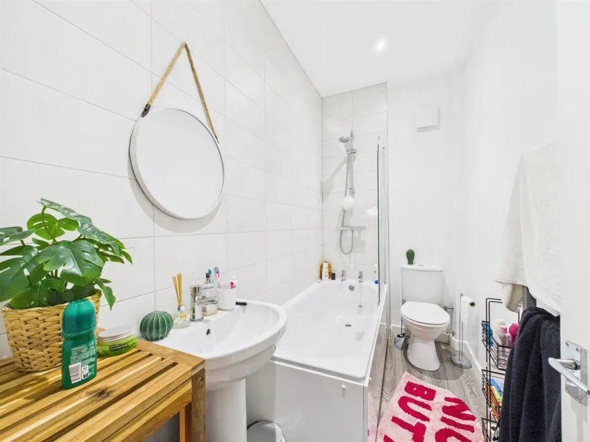 6,
                                Clevedon Terrace, Cotham,
                                Bristol, BS6 5TX