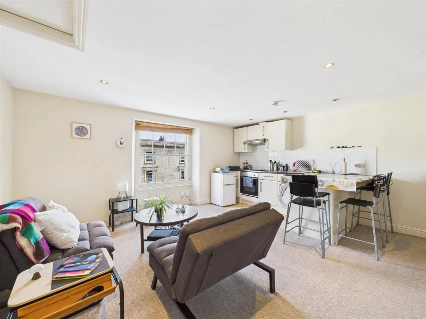 6,
                                Clevedon Terrace, Cotham,
                                Bristol, BS6 5TX
