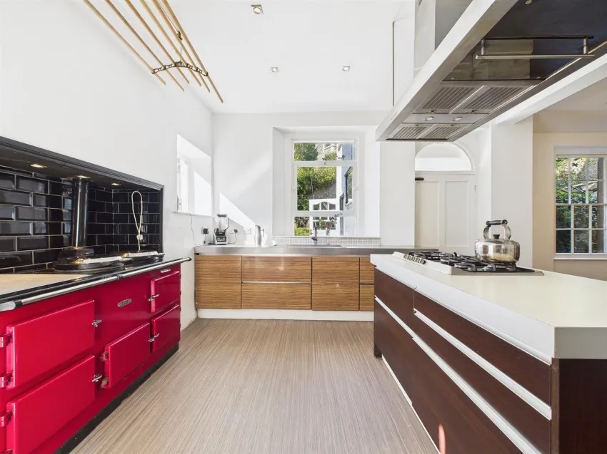8,
                                Connaught Place, Weston-Super-Mare, BS23 2QA