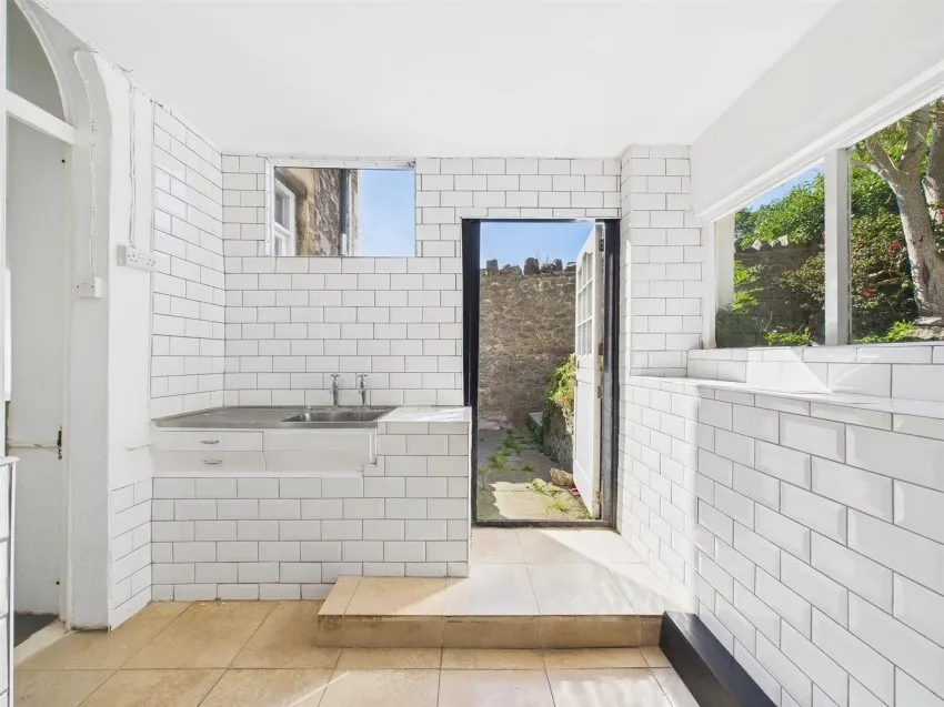 8,
                                Connaught Place, Weston-Super-Mare, BS23 2QA