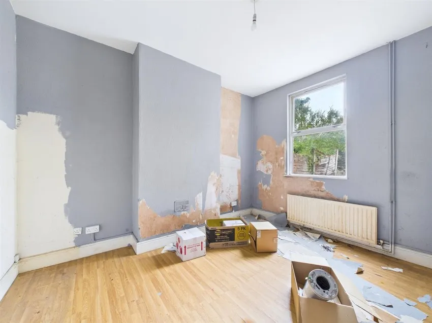 16, St Marks Grove, Easton, Bristol, BS5 0LJ