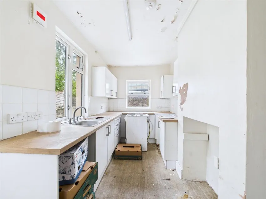 16, St Marks Grove, Easton, Bristol, BS5 0LJ
