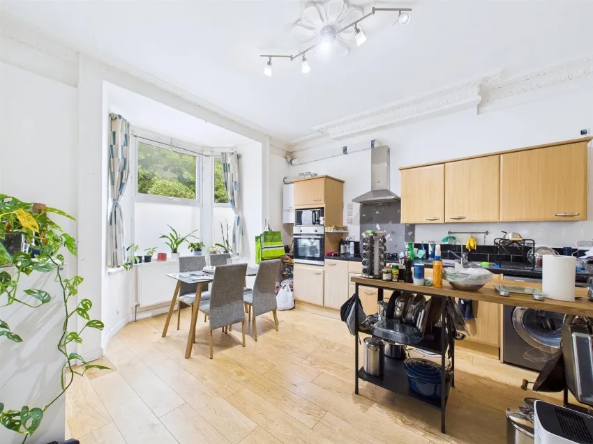 28, City Road, St Pauls, Bristol, BS2 8TP