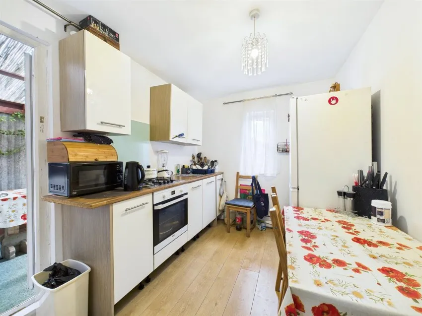 28, City Road, St Pauls, Bristol, BS2 8TP