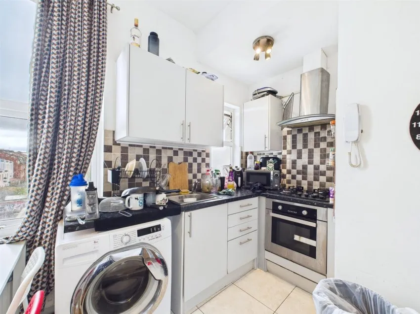 28, City Road, St Pauls, Bristol, BS2 8TP