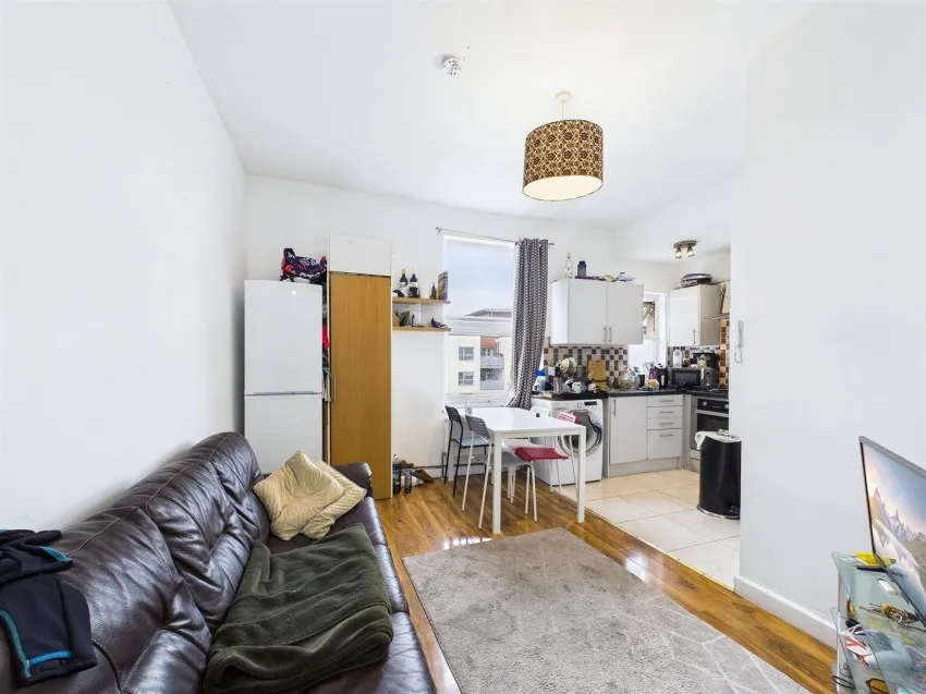 28, City Road, St Pauls, Bristol, BS2 8TP