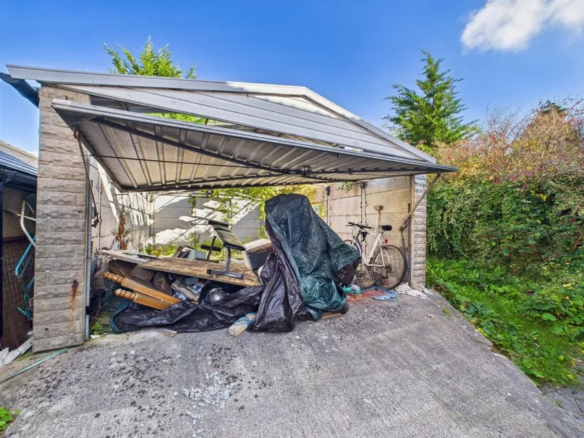 60, Monks Park Avenue, Horfield, Bristol, BS7 0UH