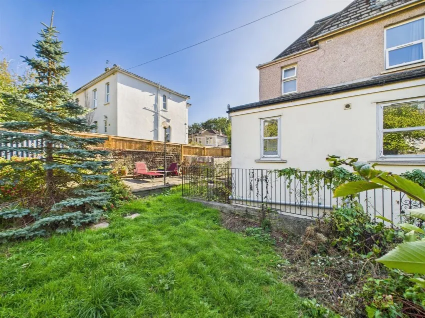 12, Cromwell Road, St Andrews, Bristol, BS6 5HG