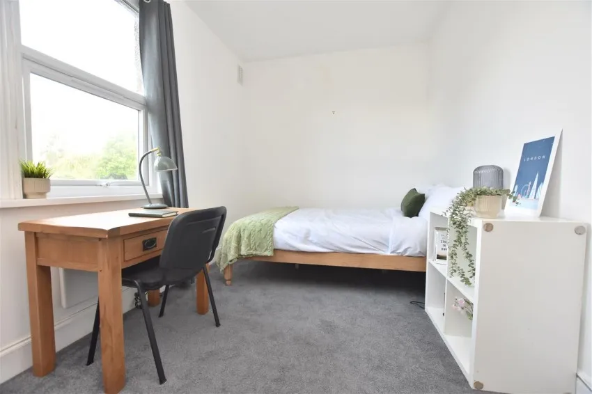 12, Cromwell Road, St Andrews, Bristol, BS6 5HG