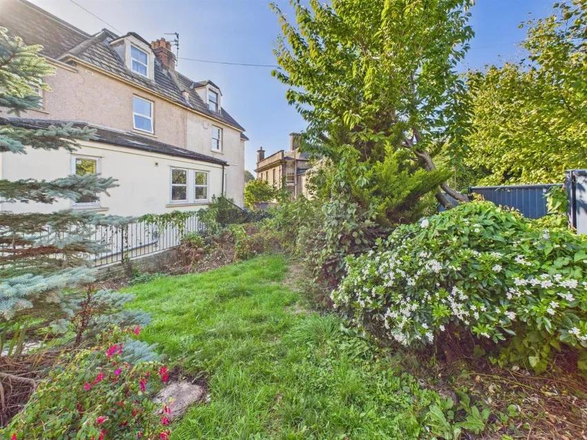 12, Cromwell Road, St Andrews, Bristol, BS6 5HG