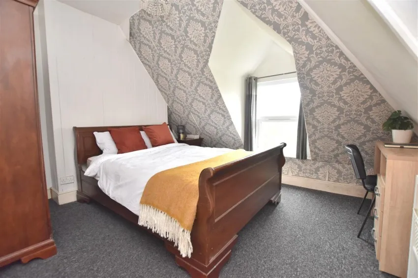 12, Cromwell Road, St Andrews, Bristol, BS6 5HG
