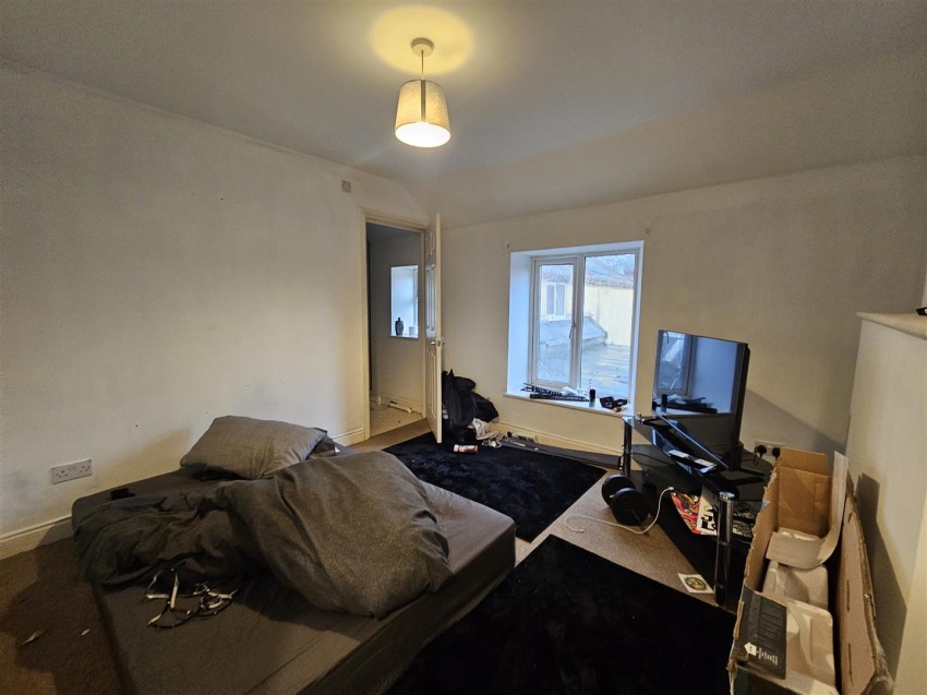 70, Regent Street, Kingswood, Bristol, BS15 8JA