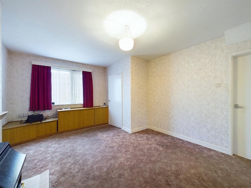 18, Kennard Road, Kingswood, Bristol, BS15 8AA