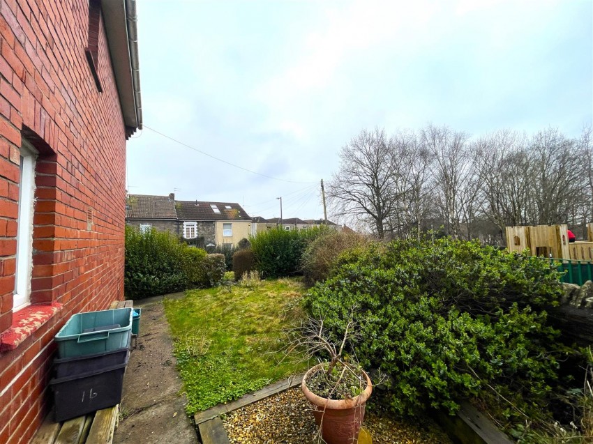 18, Kennard Road, Kingswood, Bristol, BS15 8AA