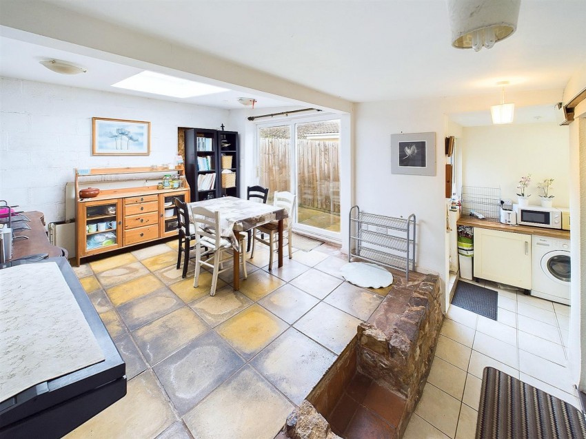 29, North Street, Wellington, TA21 8LY
