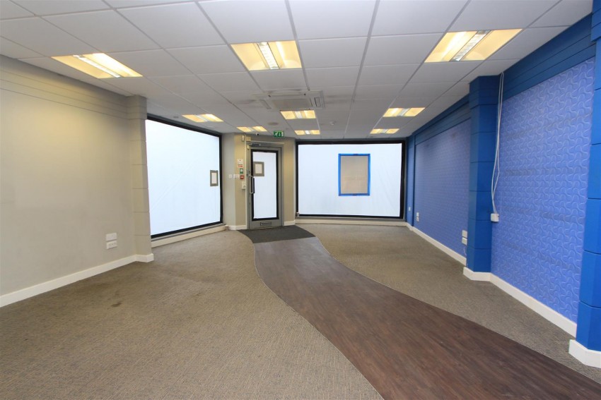 729, Fishponds Road, Fishponds, Bristol, BS16 3UW