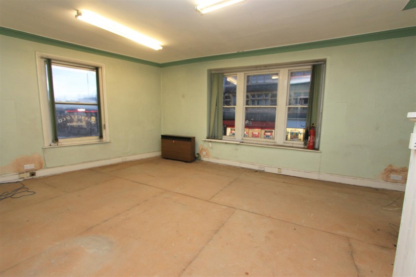 729, Fishponds Road, Fishponds, Bristol, BS16 3UW