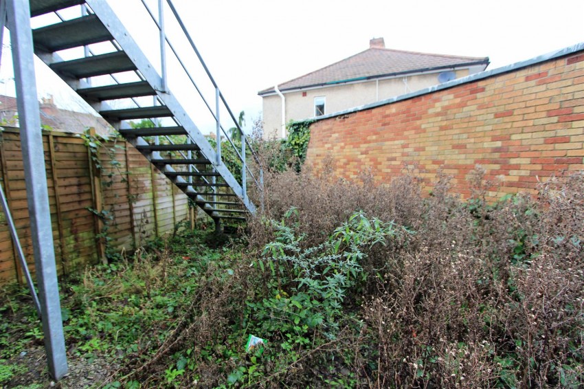 729, Fishponds Road, Fishponds, Bristol, BS16 3UW