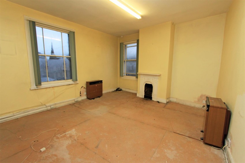 729, Fishponds Road, Fishponds, Bristol, BS16 3UW
