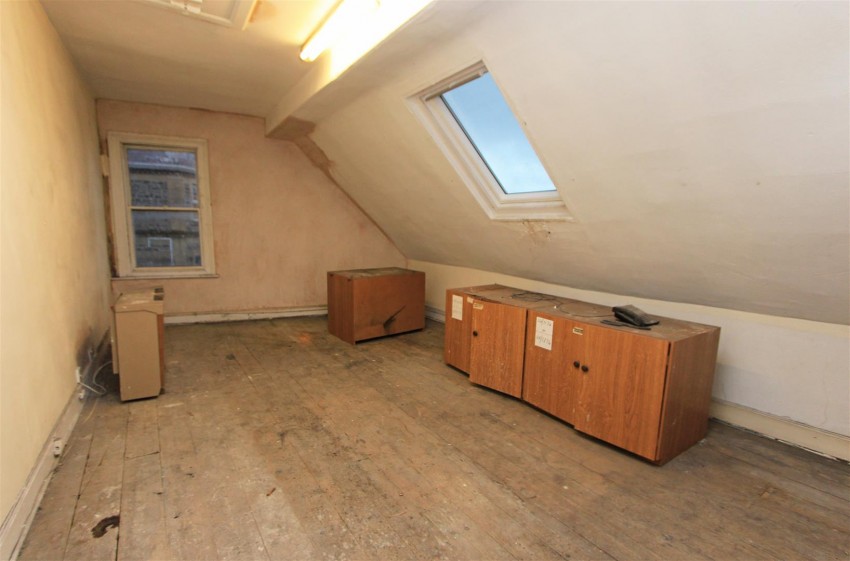 729, Fishponds Road, Fishponds, Bristol, BS16 3UW