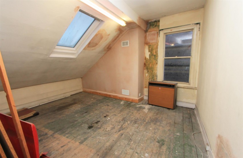 729, Fishponds Road, Fishponds, Bristol, BS16 3UW