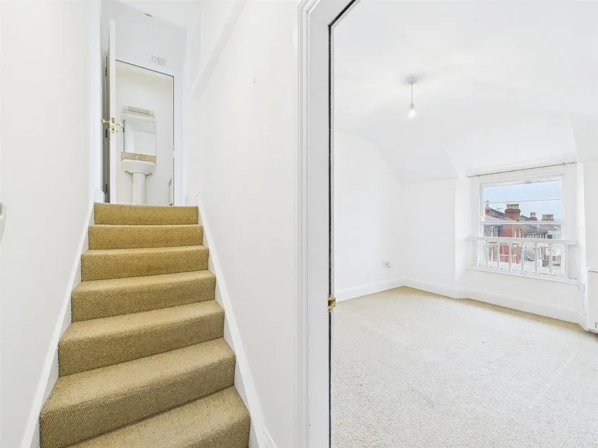 Flat 7, 2 Redland Court Road, Redland, Bristol, BS6 7EE