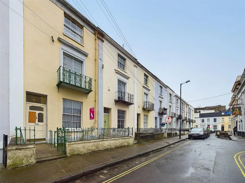8, Oakfield Place, Clifton, Bristol, BS8 2BJ
