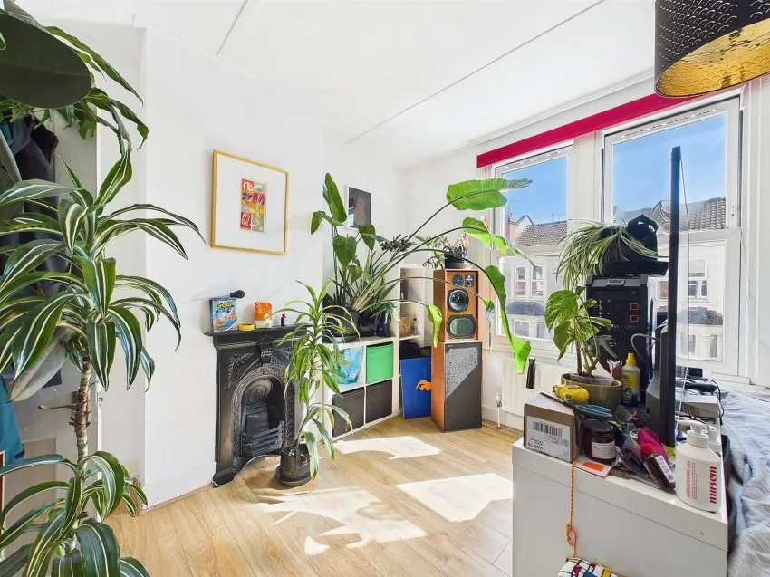 19, Tyne Street, St Werburghs, Bristol, BS2 9UA