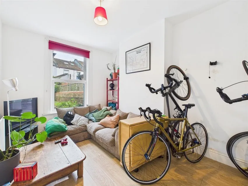 19, Tyne Street, St Werburghs, Bristol, BS2 9UA