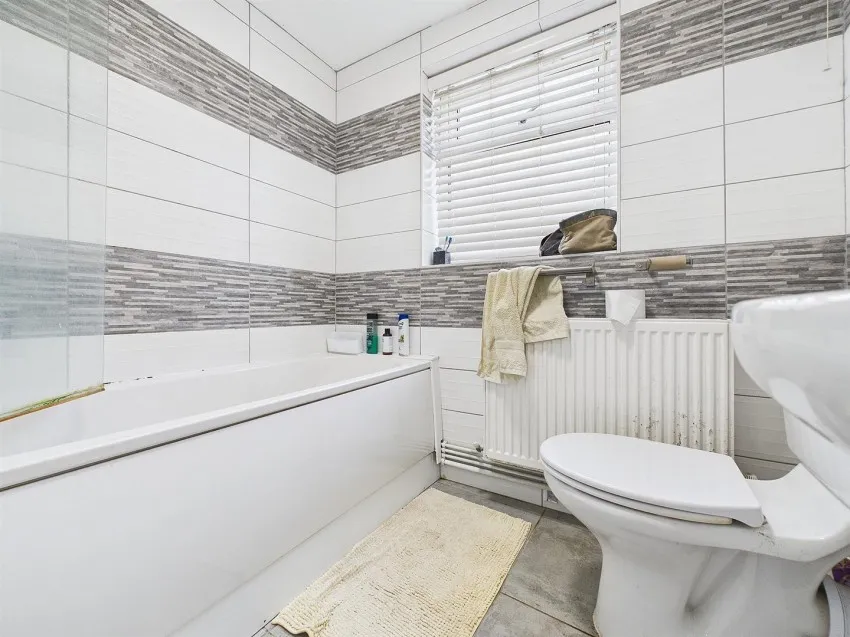 19, Tyne Street, St Werburghs, Bristol, BS2 9UA