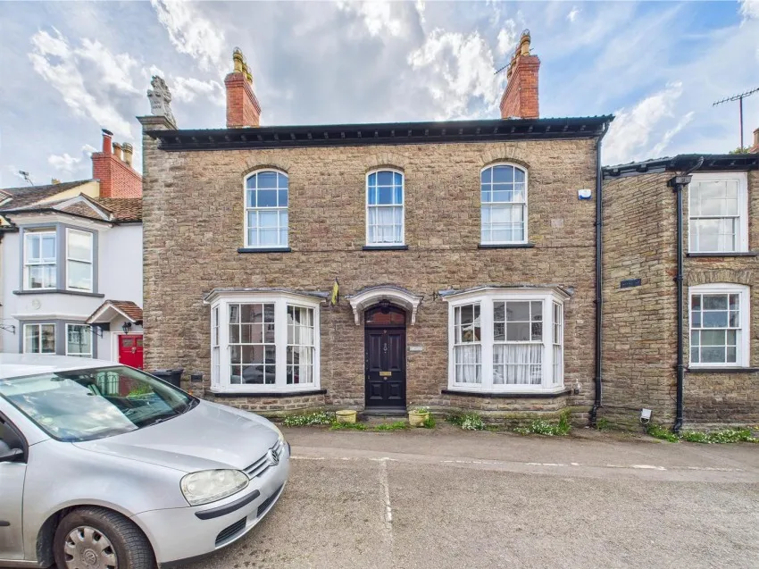 Lion House, 9 Castle Street, Thornbury, Bristol, BS35 1HA